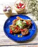 Thịt Giò Heo Kho Sả Ớt