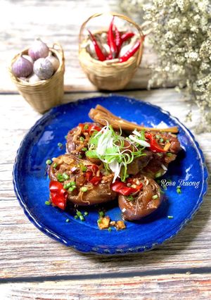 Hình của món Thịt Giò Heo Kho Sả Ớt.