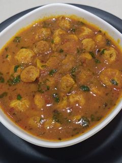 सोया चंक्स भाजी (soya chunks bhaji recipe in marathi) रेसिपी चे मुख्य फोटो