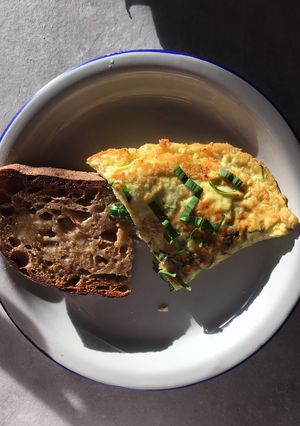 A picture of La-di-da duck egg & wild garlic omelette.