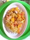 Ensalada de repollo con mango
