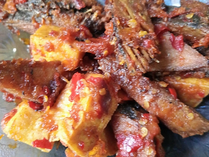 Langkah Gampang Menyiapkan Resep Balado tongkol tahu yang Lezat Sekali Anti Ribet, Bisa Manjain Lidah