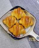 Crescent roll