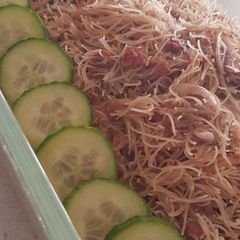 A picture of Vermicelli Noodles with Canned Corn Beef.