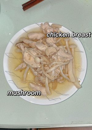 Hình của món [ giảm cân + eat clean ] ức gà xào nấm.