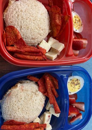 A picture of Doritos Dinamita Bento lunch.