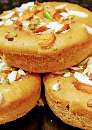 A picture of घर में बचे हुए बिस्कुट से बना हुआ केक(ghar me bache hue biscuit se bna hua cake recipe in hindi).