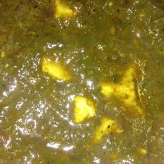 A picture of Palak paneer.