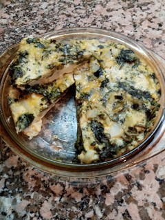 Una foto de Tortilla de papa y acelga o espinaca al horno