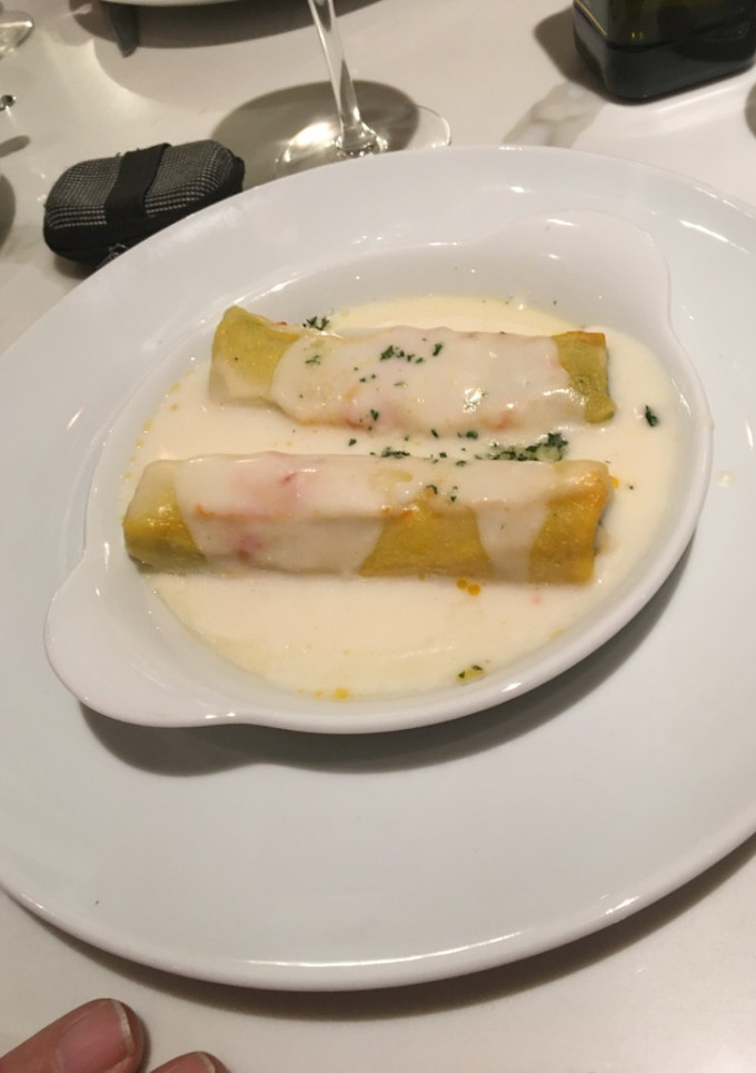 Una foto de Canelones del cocido con creps 🥞 y bechamel ligera 😜