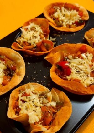 A picture of Baked garden wonton cups.