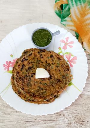 A picture of Oats Methi Chilla.