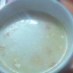 A picture of 2 minutes carrot cream soup.