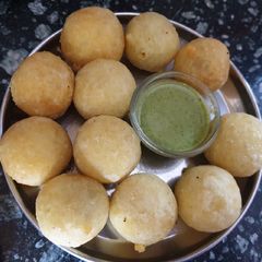 A picture of Farali pattice.