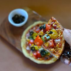 A picture of No Oven, No Yeast, Veggie Pizza.