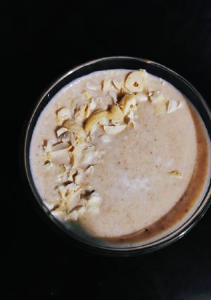 A picture of Dates milkshake.