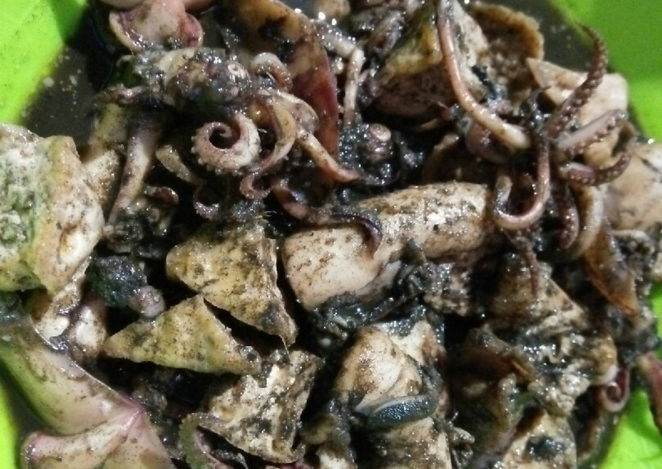 Осенг Куми Куах Хитам