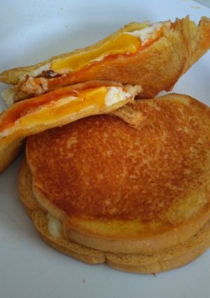 Foto resep Roti isi telur sarapan praktis