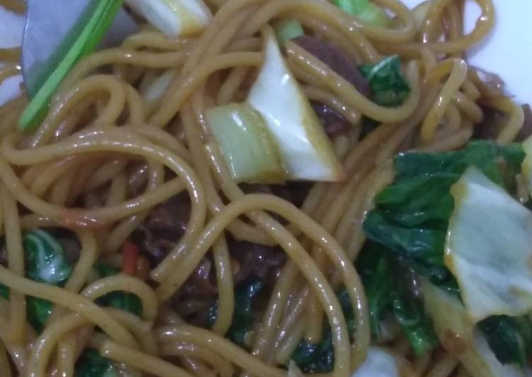 Stir-fried Spaghetti (Spageti Goreng)