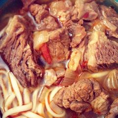 A picture of Taiwanese Braised Beef Noodle Soup.