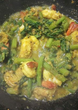 সুগন্ধী সবুজ চিংড়ি রেসিপির প্রধান ছবি