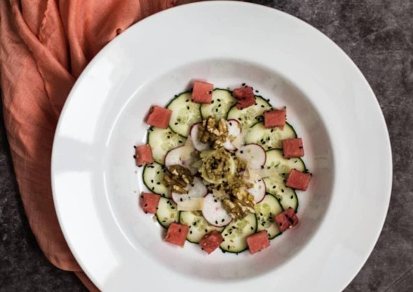 Ensalada de Quinoa, pepino, rábano y sandía 🥗