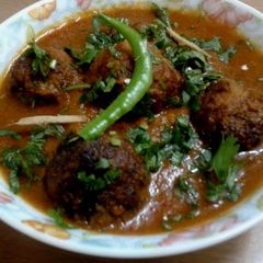 A picture of Pumpkin kofta curry.