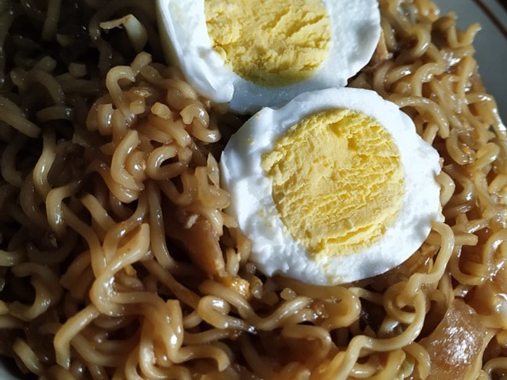 Bagaimana Membuat Mi Goreng Sederhana Anti Gagal