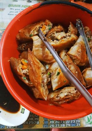 A picture of Lumpiang Shanghai (Pork Dumplings).