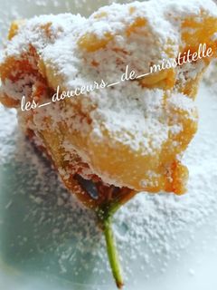 Une photo de Beignets de fleur de sureau
