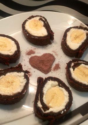 Túrós-banános tekercs recept fotója