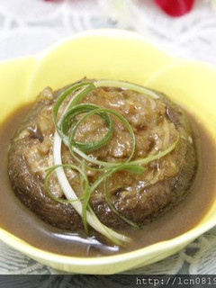 塩麴醬燒香菇鑲肉(花枝) 的食譜成品照片