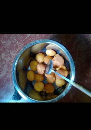 A picture of Mandazi recipe.