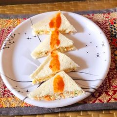A picture of Fireless Bread Sandwich.