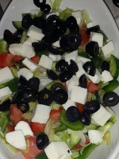 صورة لوصفة سلطه يونانيه