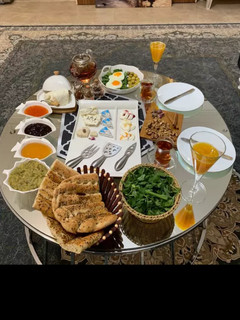 عکسی از دستور میز صبحونه