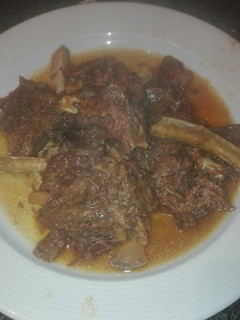 Una foto de Costillas de jabalí en salsa en la olla GM g