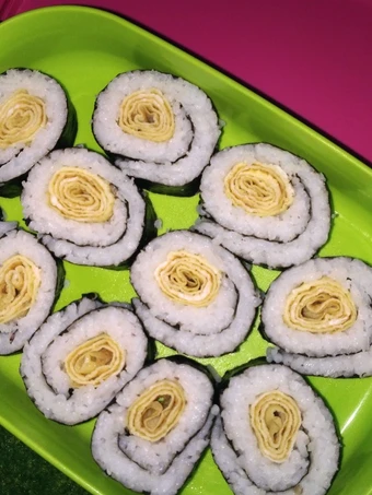 Cara Gampang Membikin Resep  Onigiri isi telur yang Sempurna, Sempurna