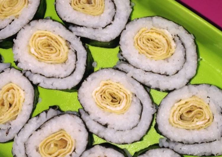 Onigiri isi telur