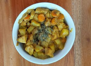 Foto resep Chicken Curry (Made with Curry Powder)