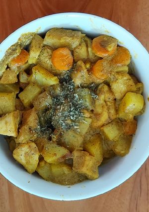 Foto resep Chicken Curry (Made with Curry Powder)