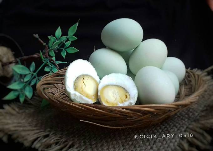 Telur asin homemade #maree foto resep utama