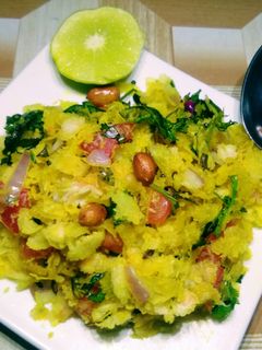 दडपे पोहे (dadpe pohe recipe in marathi) रेसिपी चे मुख्य फोटो