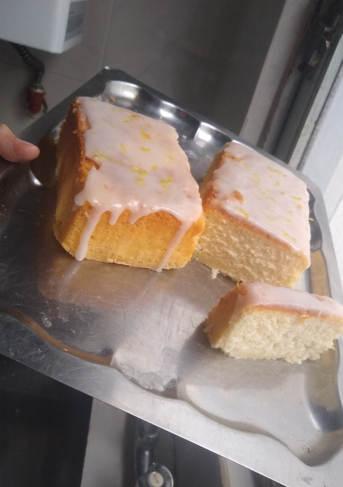 Una foto de Budín de limón 🍋 super esponjoso ☁️