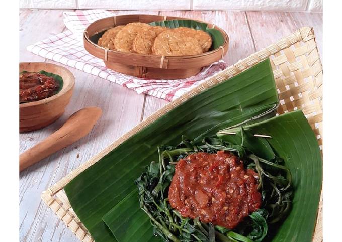 Resep 07. Rujak Kangkung Khas Kuningan oleh Resa Pebriani B - Cookpad