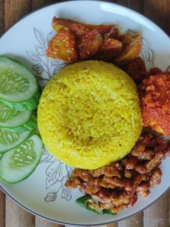 Foto resep Resep Nasi Kuning Instan Magic Com