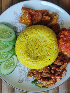Foto resep Resep Nasi Kuning Instan Magic Com
