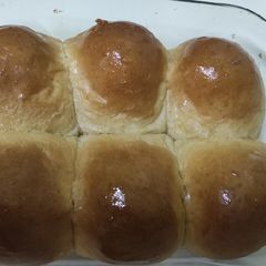 A picture of Soft breakfast buns.