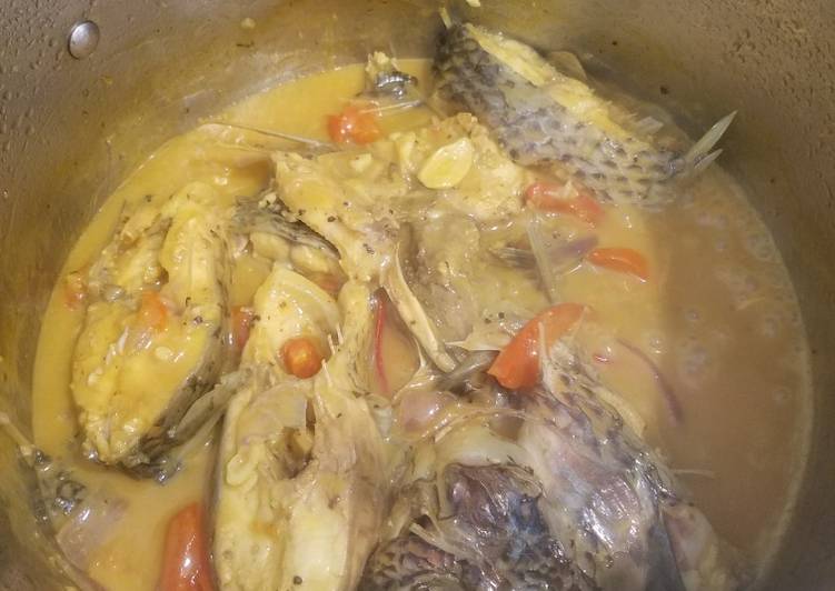 Cara Gampang Menyiapkan Sayur kuning ikan mujair ala maya yang Enak Banget