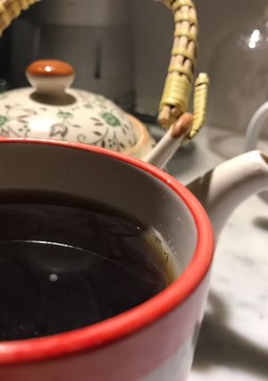 Una foto de No hay tos sin tés(Te Pu-erh con jengibre y miel)